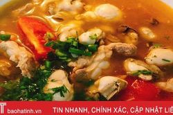 'Lạ miệng' với món canh hàu nấu sườn sụn non nóng hổi ngày se lạnh