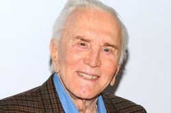 Huyền thoại 3 lần được đề cử Oscar Kirk Douglas qua đời ở tuổi 103
