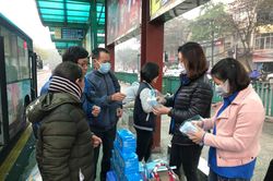 Hà Nội chủ động phòng ngừa virus Corona trên xe buýt, taxi