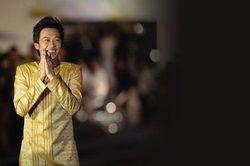 Danh hài Hoài Linh: Cả đời 'chung thủy' với cơm mắm, cá khô