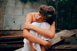 Tôi lo sợ chồng sắp cưới phát hiện bệnh tình của mình
