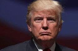 Trút bỏ nỗi lo luận tội, ông Trump kín lịch hoạt động đến cuối năm