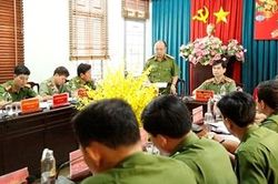 Công an Bình Dương họp khẩn phối hợp truy bắt Tuấn 'khỉ'