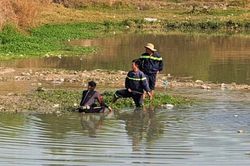 Tìm thấy thi thể 2 bé gái đuối nước ở Bình Dương