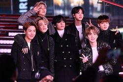 BTS tổ chức 'talk-show' trực tiếp ở Seoul cho cuộc tái xuất với album Map Of The Soul: 7