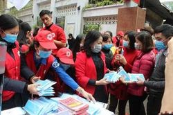 Trung ương Hội Chữ thập đỏ Việt Nam tuyên truyền và hỗ trợ phòng, chống dịch viêm đường hô hấp cấp