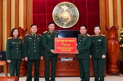 Ban Thanh niên Quân đội hành quân về nguồn nhân ngày thành lập Chi đoàn Thanh niên Cứu quốc đầu tiên