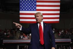 Nhìn lại tiến trình Tổng thống Trump bị luận tội đến khi được 'trắng án'