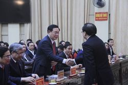 Khoảnh khắc nhậm chức của Bí thư Thành ủy Hà Nội Vương Đình Huệ