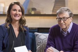 Vợ chồng tỷ phú Bill Gates đóng góp 100 triệu USD để chống đại dịch virus corona
