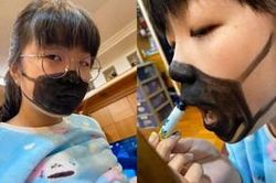 Giữa 'bão giá' khẩu trang y tế, cô bé nảy ra sáng kiến tự chế nhưng khi hé miệng khiến CĐM cười ngất