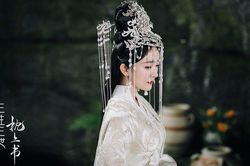 Dương Mịch xuất hiện, lấn át hoàn toàn Địch Lệ Nhiệt Ba trong 'Chẩm thượng thư'