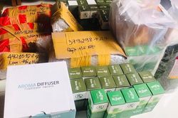 Tinh dầu tràm 'hút hàng' vì ngừa virus corona
