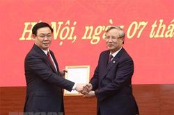Thành ủy Hà Nội công bố quyết định của Bộ Chính trị về công tác cán bộ