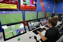 V-League chưa đủ chuẩn để áp dụng công nghệ VAR