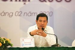 Trưởng Ban trọng tài Dương Văn Hiền: 'Nhiều cầu thủ V-League lười học luật bóng đá mới'