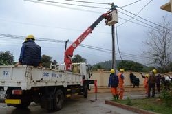 Bảo đảm đủ điện ở khu cách ly ở Lào Cai