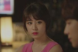 Ra khỏi cổng tòa án, vợ nói một câu mà chồng lệ rơi hai hàng, muốn giữ lại không nổi