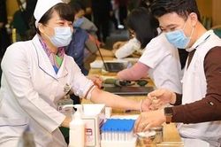 Thiếu máu do dịch bệnh, BV Bạch Mai tổ chức hiến máu cứu người