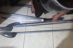 Vây bắt nhóm mang dao lê má tấu đi giải quyết mâu thuẫn trong đêm