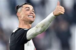 Pha ghi bàn giúp Ronaldo đi vào lịch sử Juventus