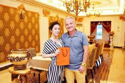Biệt thự dát vàng xa xỉ giá hàng trăm tỷ của sao Việt