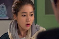 Ghét mẹ chồng đến mức không nhìn mặt cho đến khi nhìn thấy chiếc tã vải cũ kỹ đó thì...