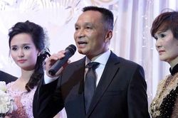 Bố vợ 'siêu giàu' của Duy Mạnh, Văn Quyết