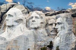 Câu chuyện phía sau 4 gương mặt tổng thống Mỹ ở núi Rushmore