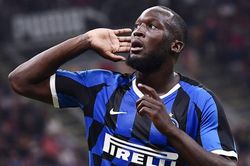 Lukaku nhắn nhủ Ibrahimovic sau derby Milan