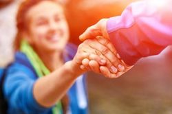 Đừng đợi đến 'một ngày nào đó' để giúp đỡ người khác, ngày đó chính là hôm nay