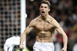 'Ngôi sao bóng đá sau này sẽ giống Ronaldo hơn Messi'