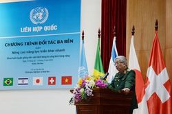 Khai mạc khóa huấn luyện giảng viên vận hành trang bị công binh hạng nặng