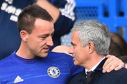 Mourinho tự hào vì học trò cũ Terry biết khiêm tốn