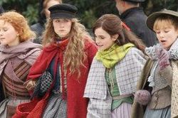 Màu sắc và phục trang - ngôn ngữ kể chuyện vừa tinh tế vừa nữ tính của 'Little Women'