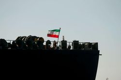 5 công dân Mỹ bị cáo buộc âm mưu bán dầu Iran cho Trung Quốc