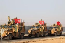 Xe bọc thép hiện đại Thổ Nhĩ Kỳ tràn ngập Bắc Syria