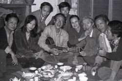 Triển lãm ảnh 'Những người muôn năm cũ'