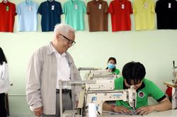 Khai trương cơ sở may dành cho người khuyết tật