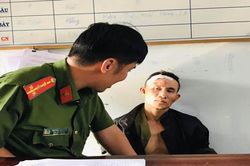 Khởi tố đối tượng dùng súng bắn trả công an