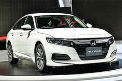 Honda Accord 2020 giảm giá sâu trong tháng 2, hấp dẫn hơn Toyota Camry