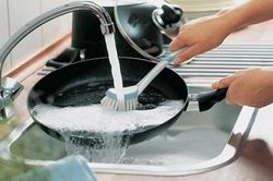5 sai lầm có tới 99% gia đình Việt mắc phải khiến chảo chống dính thành siêu dính, độc hại ngấm thêm vào người