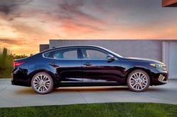 Kia Cadenza 2020: Công suất 290 mã lực, cạnh tranh Toyota Avalon, Mercedes-Benz E-Class
