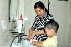 Chủ động phòng, tránh virus Corona cho trẻ