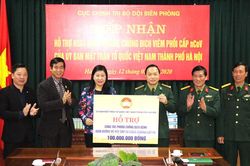 Hỗ trợ Bộ Tư lệnh Bộ đội biên phòng 100 triệu đồng phòng, chống dịch bệnh