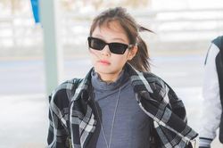 Jennie (Black Pink) mặc khí chất ở đời thường