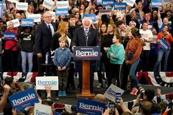 Ứng viên Tổng thống Mỹ Bernie Sanders thắng lớn tại New Hampshire