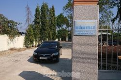 Sếp say đánh nhân viên nhập viện: Do tự va vào tay nên... ngất xỉu?