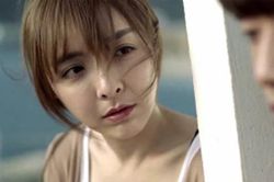 Lặng người phát hiện con cô hàng xóm khiếm thị là nhờ chồng 'làm phúc'