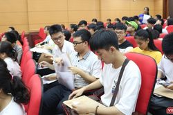 Nghiêm cấm học sinh khạc, nhổ bừa bãi để phòng dịch Covid-19